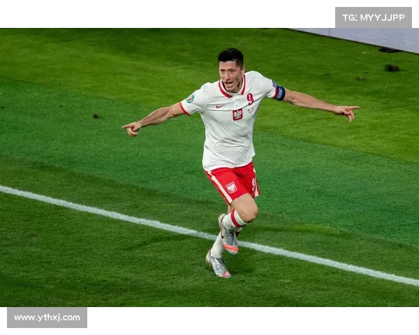 从成名之路看莱万多夫斯基辉煌职业生涯的发展轨迹深度全景研判述